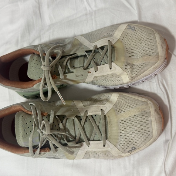 ON Running Shoes with Peach and Mint Accents - Picture 1 of 4